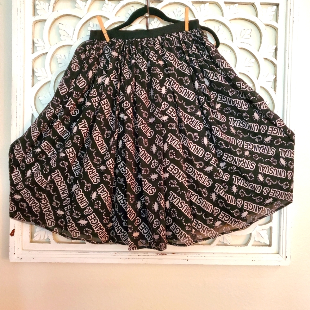 NWT Beetlejuice Layered Twirl Skirt that Glows Medium Halloween